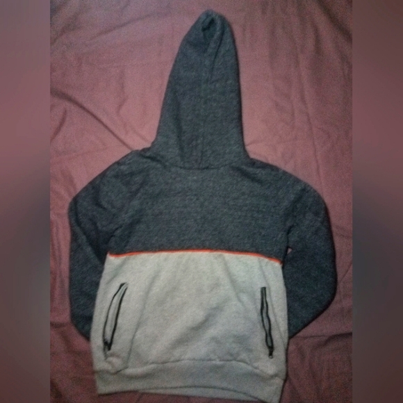 Two-Tone Hoodie and Jogger Set - Picture 2 of 10